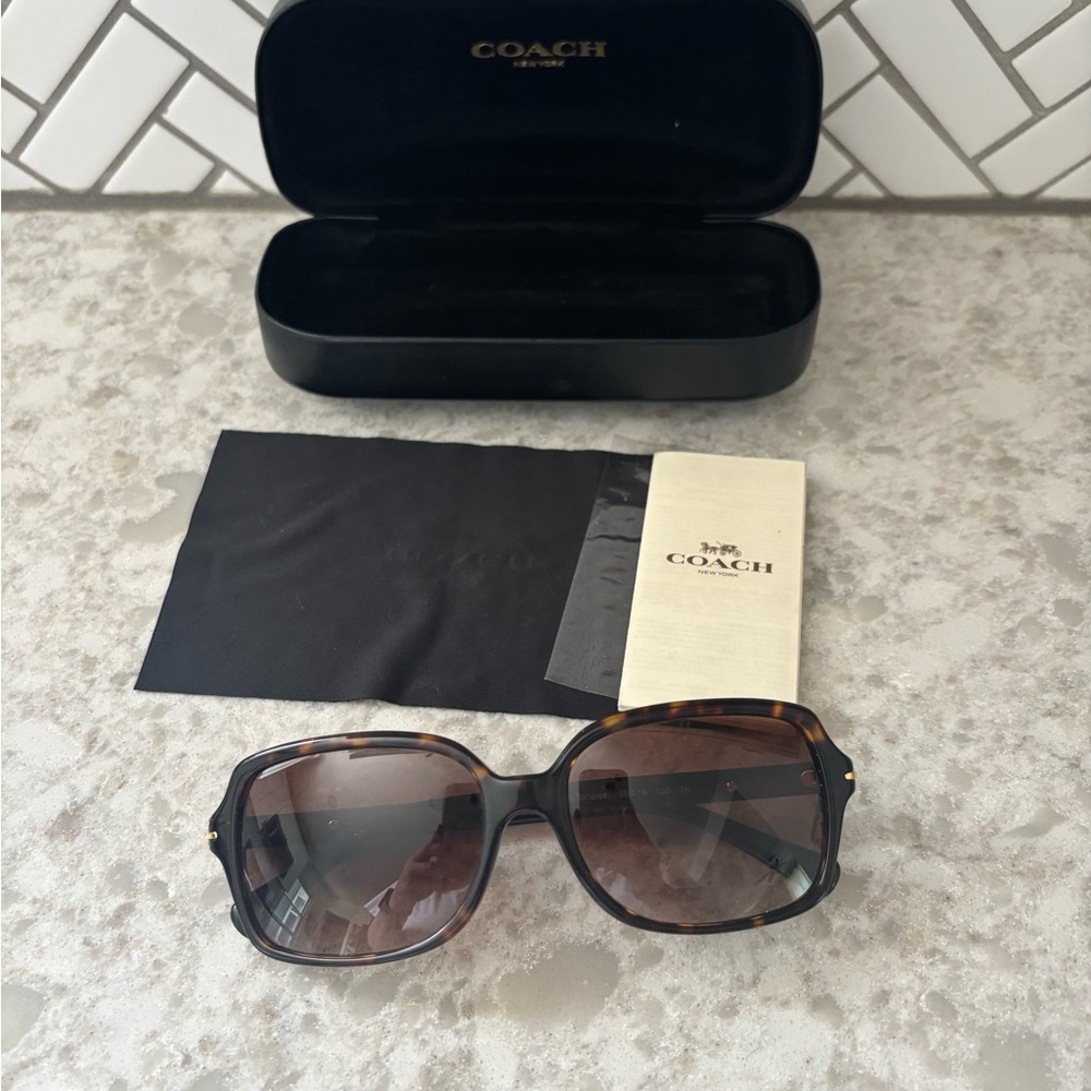 New Coach HC 8116 L087 Blair 5001/13 Dark Tortoise Plastic Fashion Sunglasses